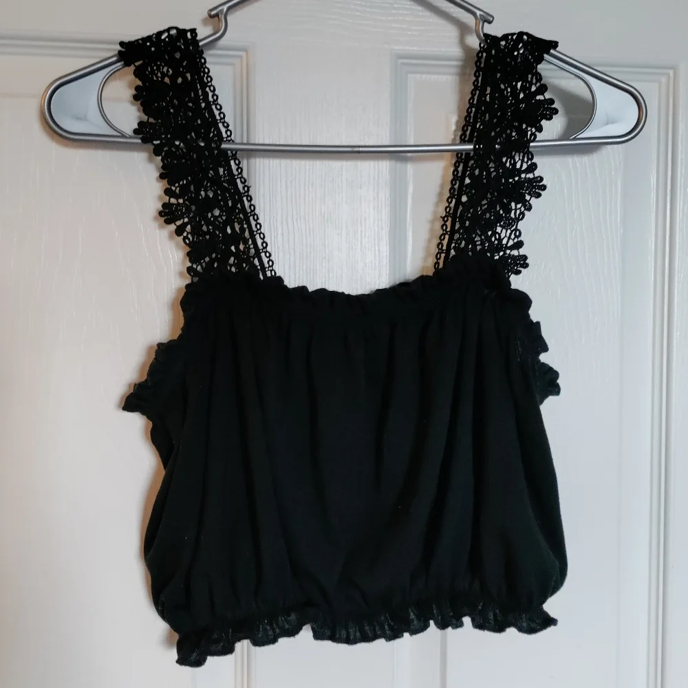 Detail straps crop top - Picture 1 of 3